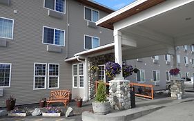 Grand View Inn & Suites